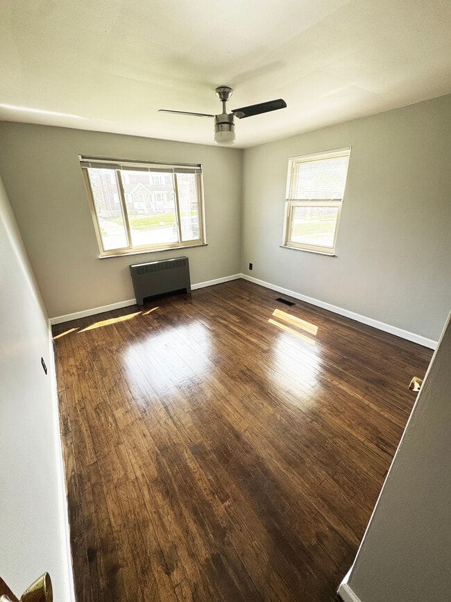 Photo - 4216 Applegate Ave Unit 1