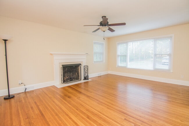 Photo - 1000 Jefferson Dr