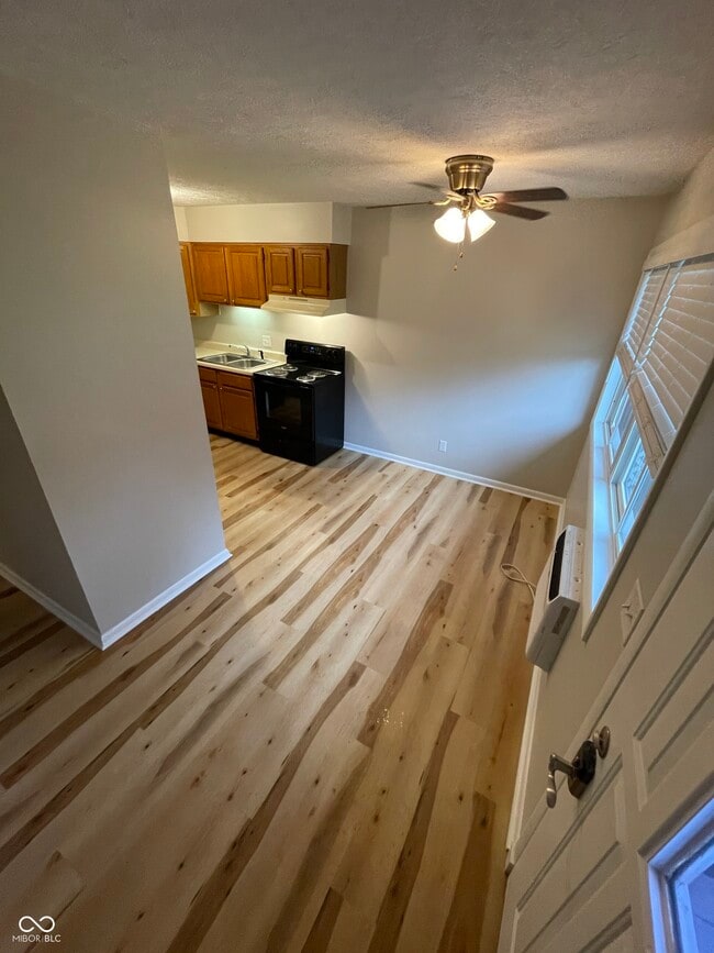 Photo - 959 W McKay Rd