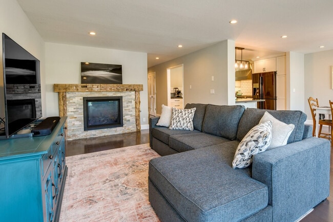 Photo - 4631-4633-4633 Irving St Unit ID1305241P