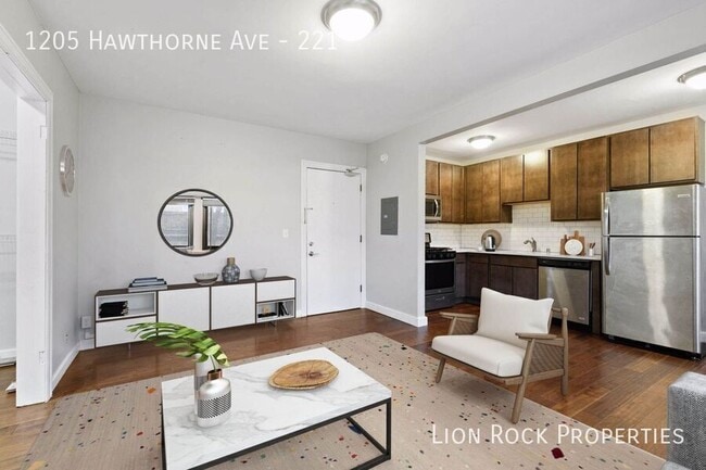 Photo - 1205 Hawthorne Ave Unidad 221