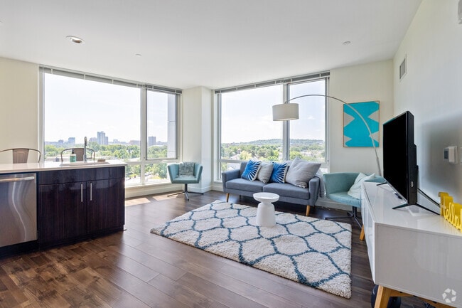 2BR, 2BA - 1,093SF