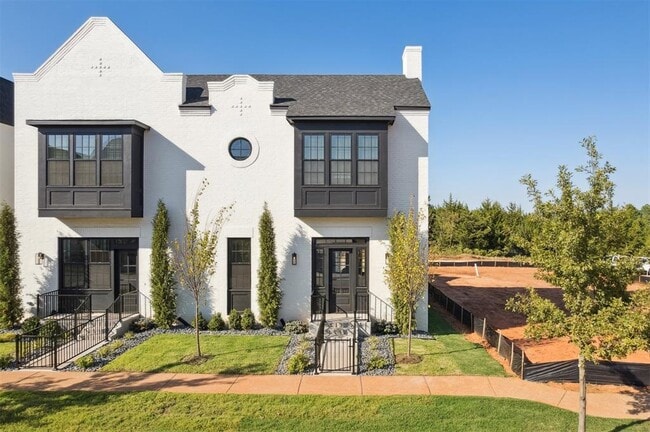 Photo - 18835 Selah Wy