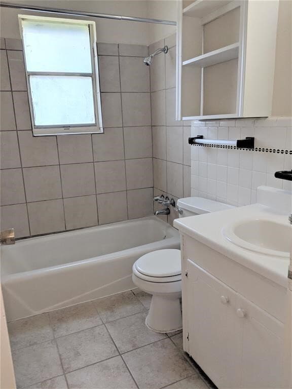 Photo - 915 Alexander St