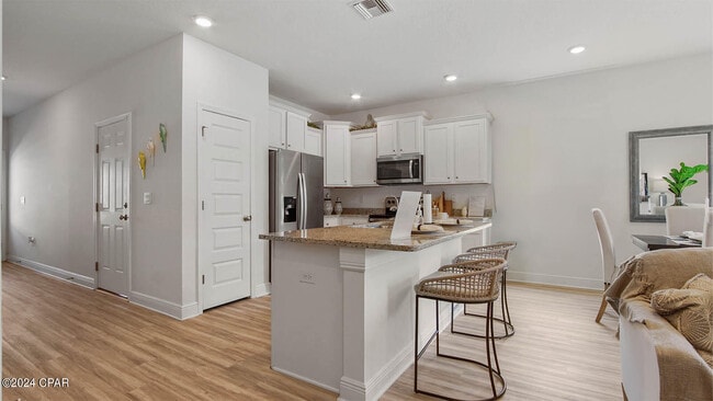 Building Photo - 476 Melrose Wy Rental