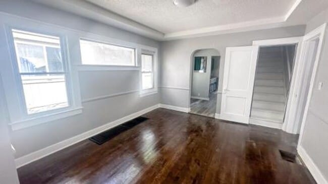 Photo - 5623 Park Ave