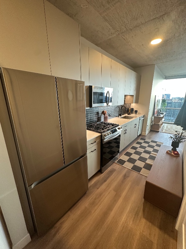 Photo - 315 N May St