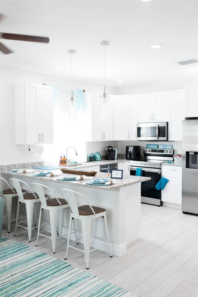 Photo - 2682 Nokomis Ave