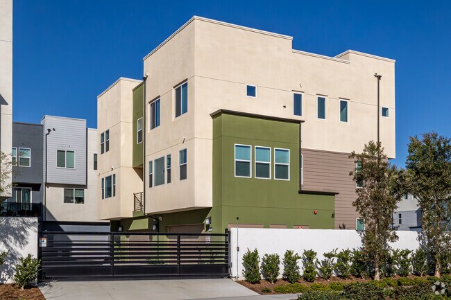 Photo - Emerald Pointe