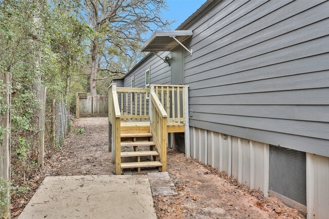 Photo - 5470 Whipporwill Rd
