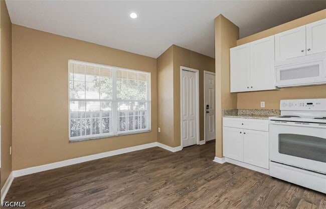 Photo - 140 SW 29th St