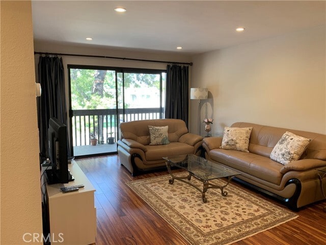 Photo - 22100 Burbank Blvd