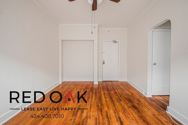 Building Photo - 447 S Grand View St Unit 207