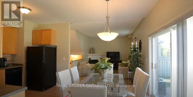 Photo - 26 Coyote Way