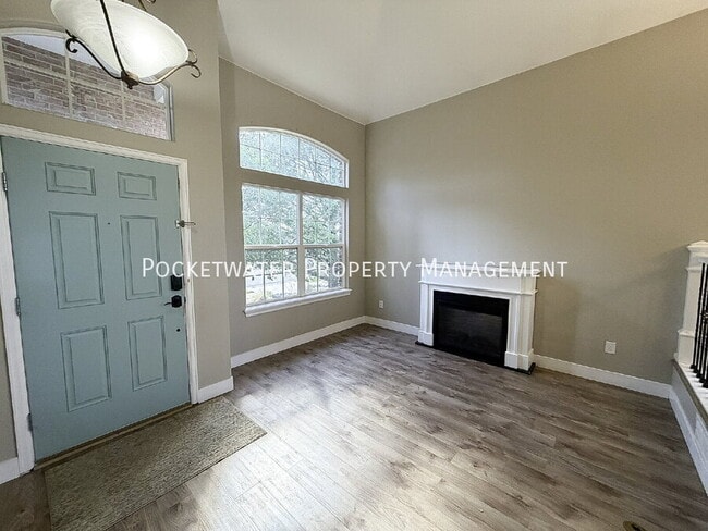 Photo - 2127 Mountain Iris Dr
