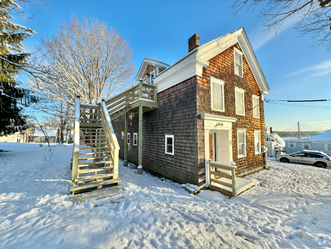 Building Photo - 13 Mc Donald St Unit Attic Rental