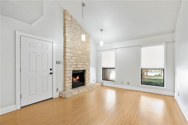 Photo - 2500 Enfield Rd Unit 3