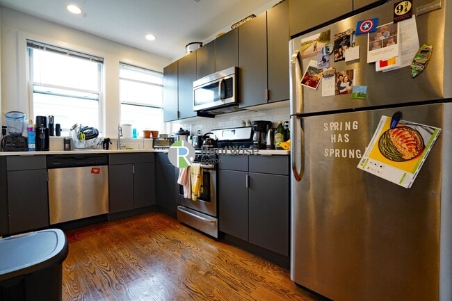 Photo - 19 Marney St Unit 4