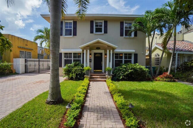 Building Photo - 1432 SW 11th St Rental