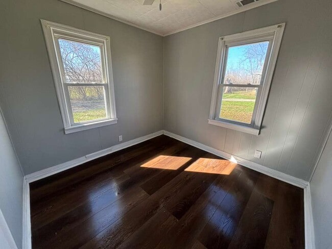 Photo - 112 Applegate St