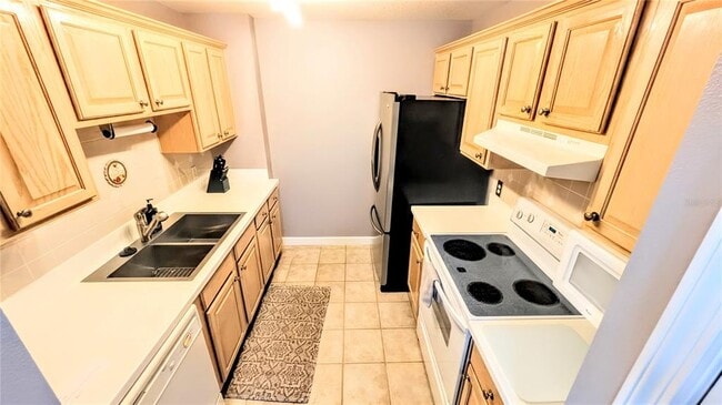 Photo - 750 N Tamiami Trl Unit 504