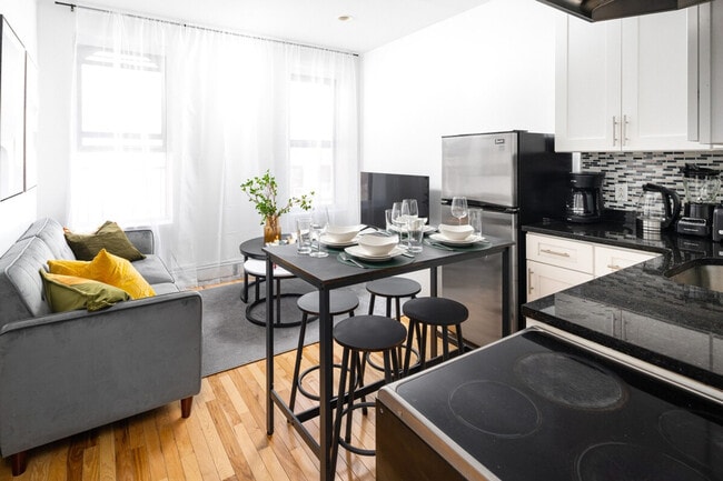 Photo - 310 W 53rd St Unit SI FL3-ID1359073P