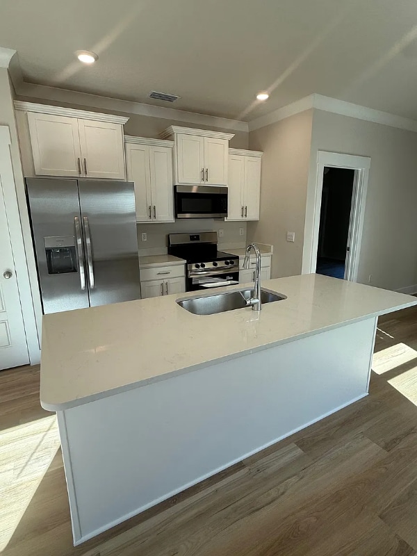 Photo - 676 Overland Dr