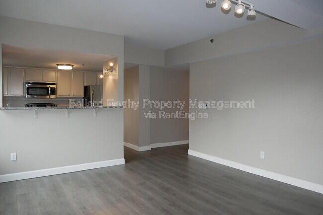 Photo - 505 E Denny Way Unidad 102