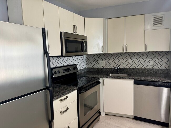 Photo - 300 N State St Unit 2125