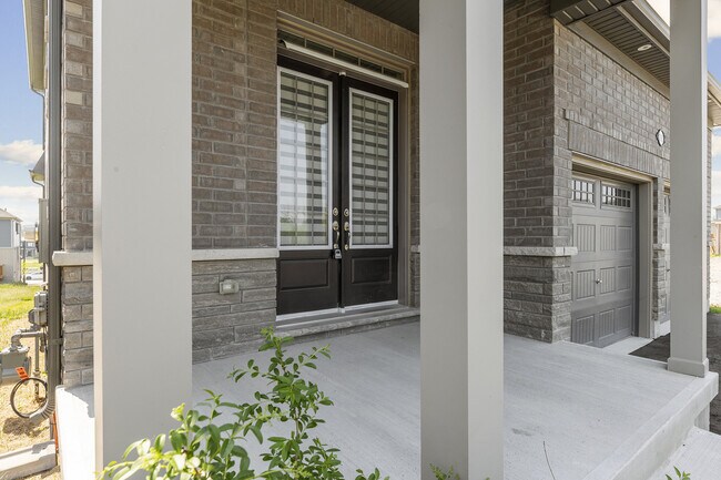 Photo - 1090 Denton Dr