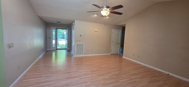 130 Berkshire Loop