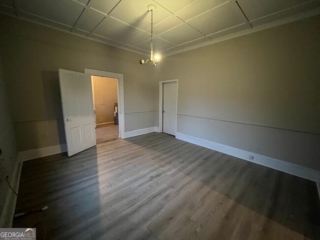 Photo - 910 Truitt Ave