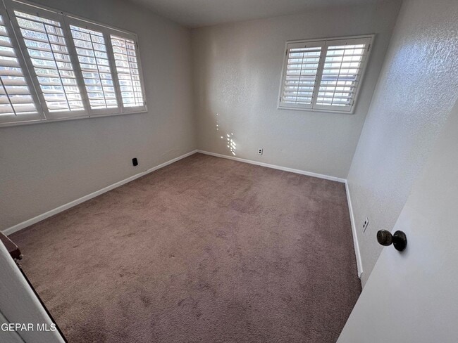 Photo - 8208 Dempsey Ave