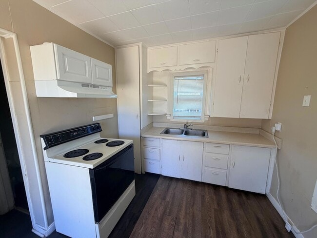 Photo - 2220 20th St