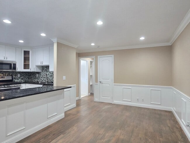 Photo - 450 California St Unit 1