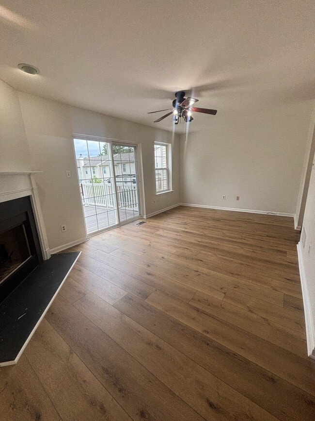 Photo - 4220 Elm Ct
