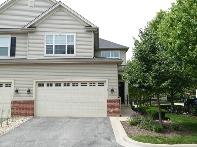 Building Photo - 63 Melrose Ct