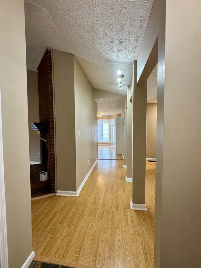 Photo - 500 Orchard Dr