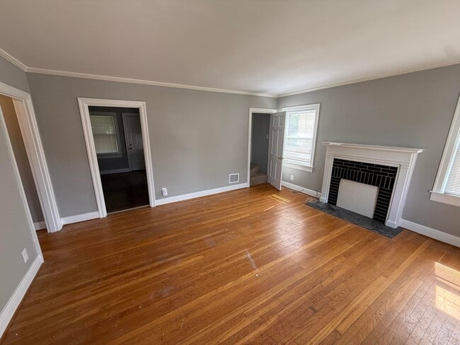 Photo - 1107 Highland Park Dr