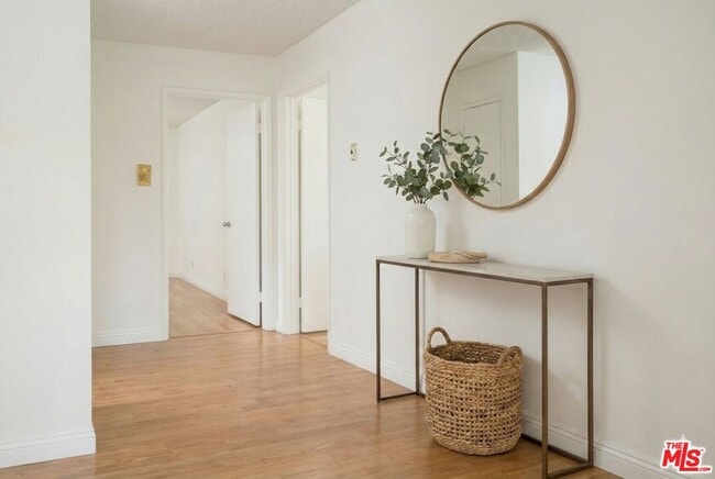 Photo - 953 4th St Unit #200