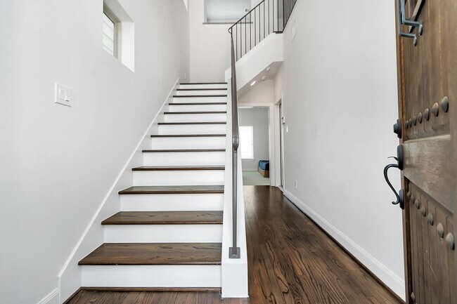 Photo - 1221 Bonner St