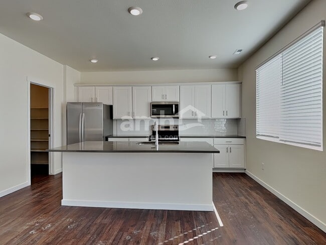 Photo - 11677 Logans Rdg Dr