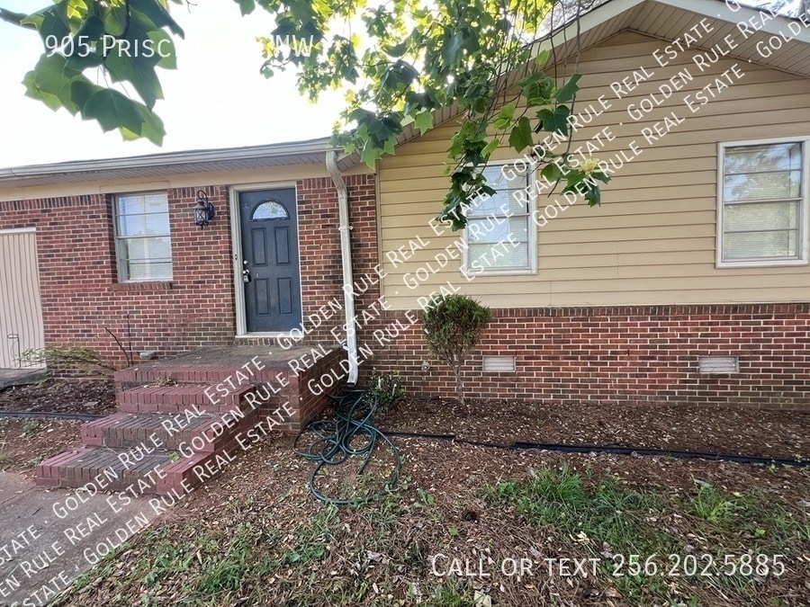 Photo - 1905 Priscilla Ln NW