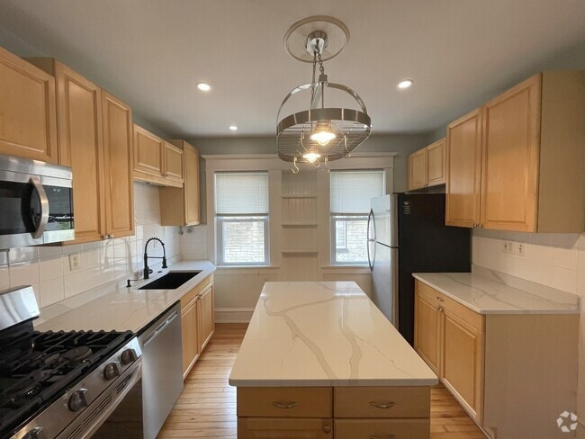 Building Photo - 1819 N 51st St Rental