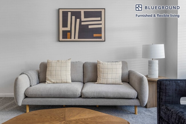 Photo - 220 Lombard St Unidad FL1-ID1921