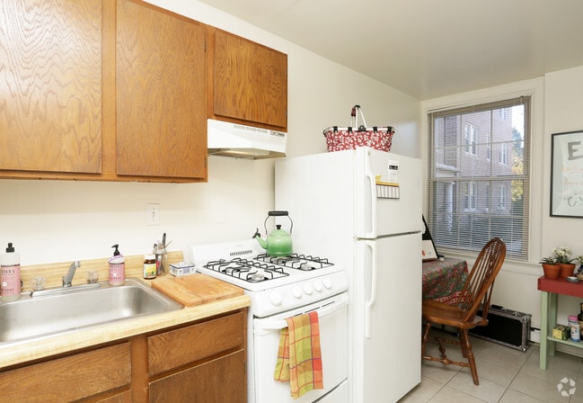 Chadford Apartments