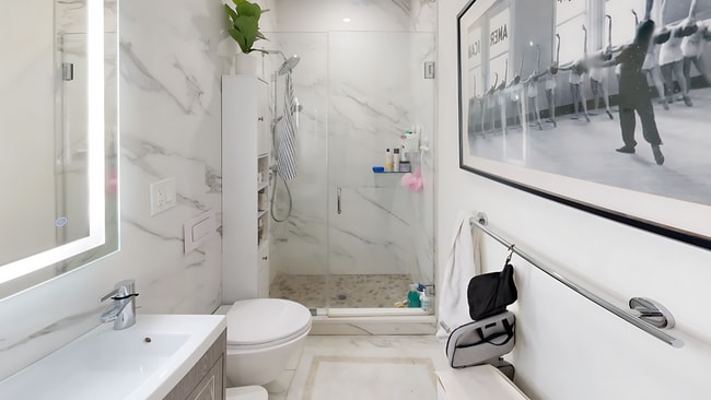 8 Grove St Unit 4