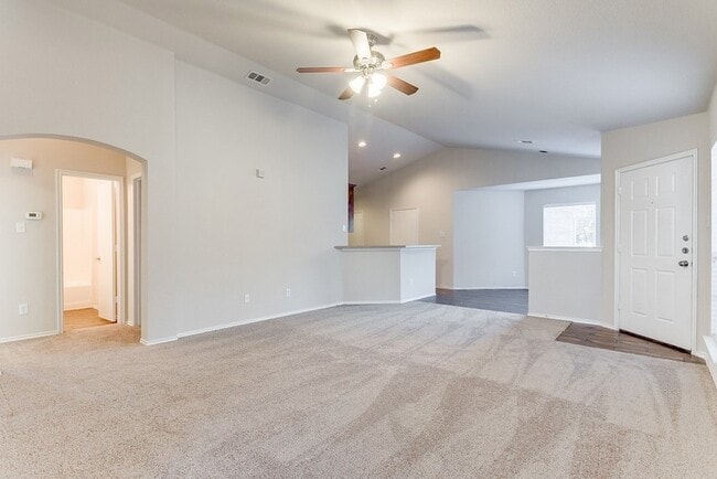 Photo - 1280 Kielder Cir