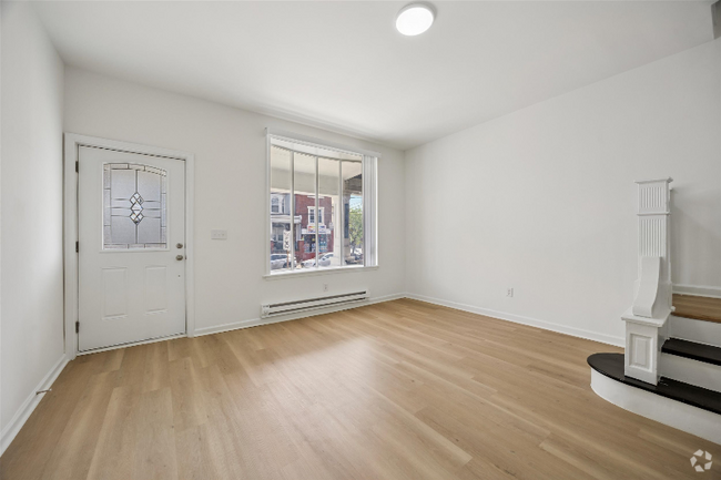 Building Photo - 2943 W Oxford St Rental