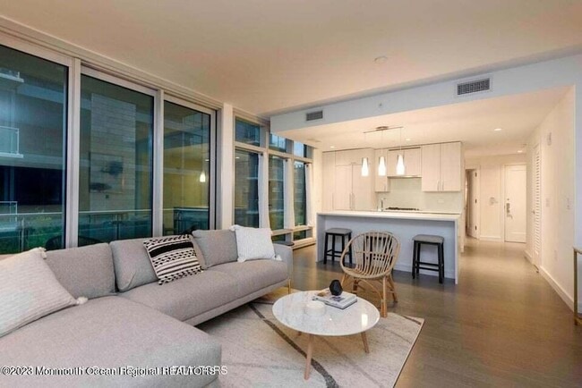 Photo - 15 Morris Ave Unit 301